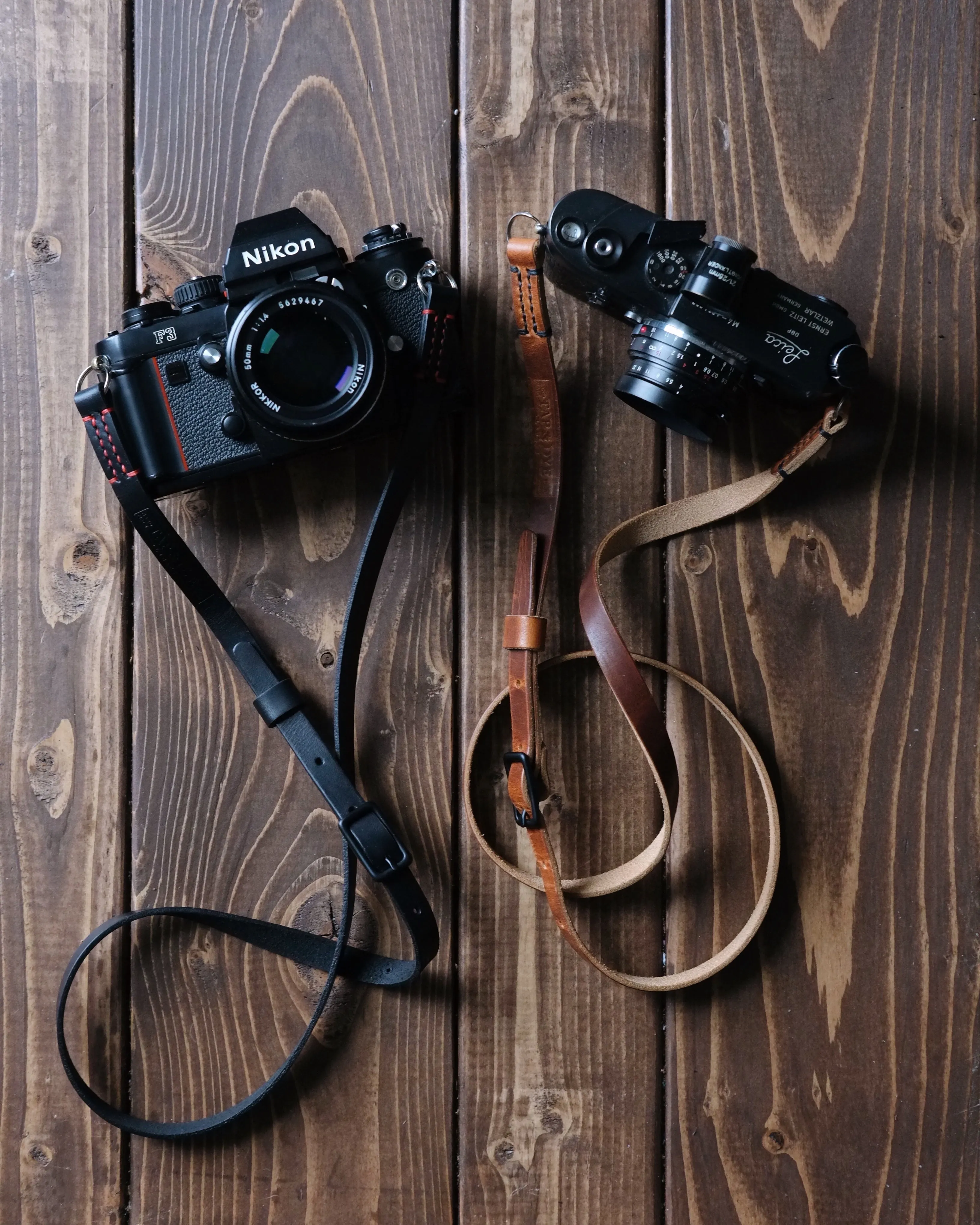 LEGACY slim adjustable camera strap - Nero Bourbon & Black Horween