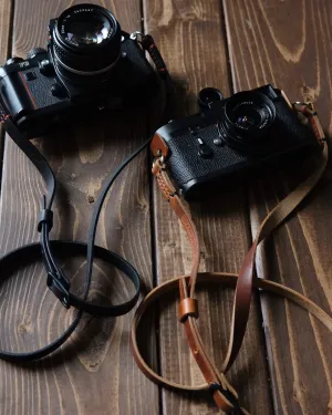 LEGACY slim adjustable camera strap - Nero Bourbon & Black Horween